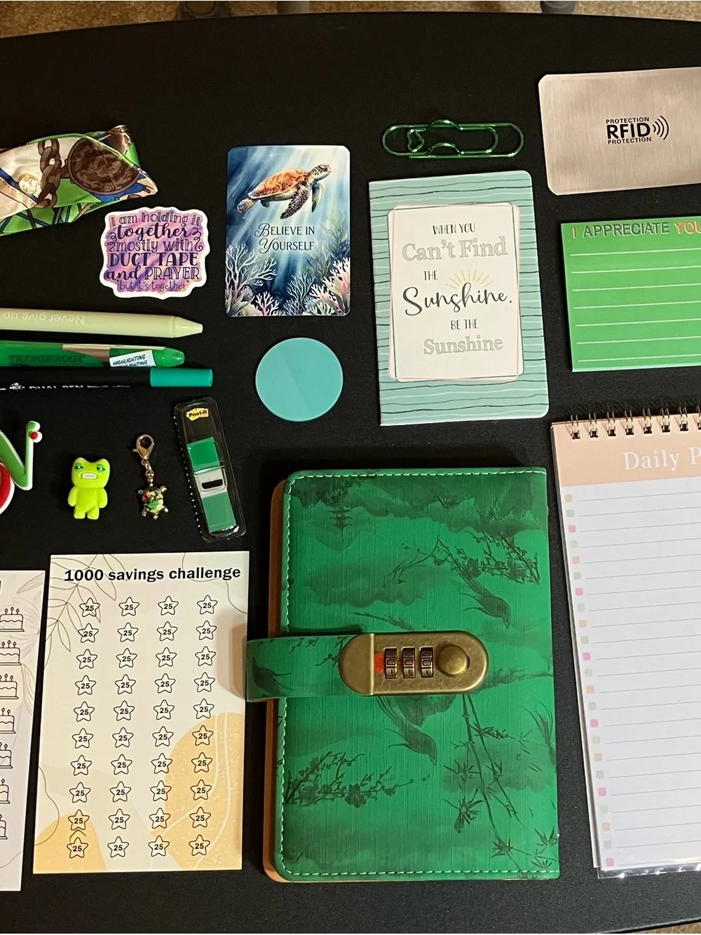 The Unbranded Brand elegant green